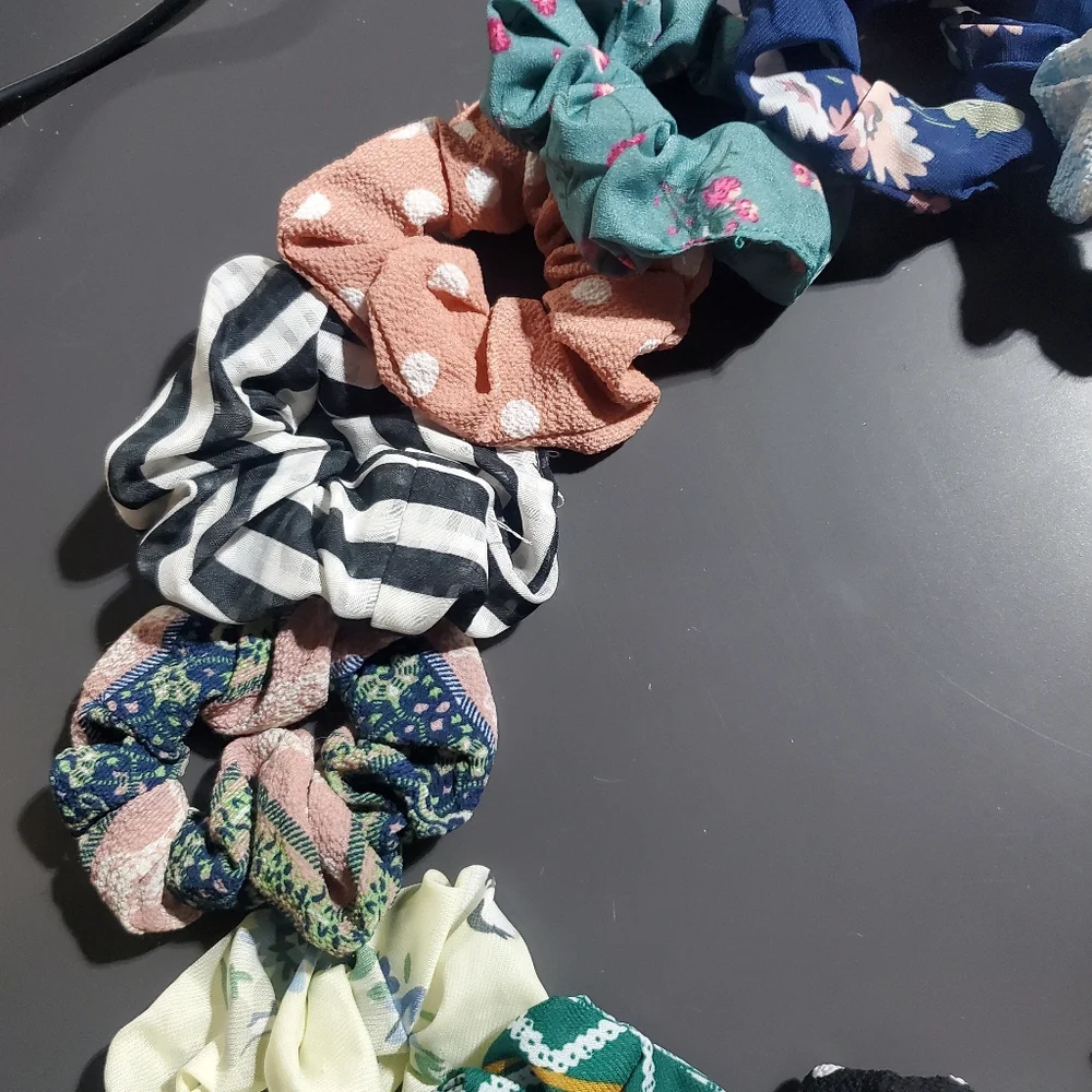 Textured Chiffon Scrunchies Multicolored‎ Print Lot Of 13
